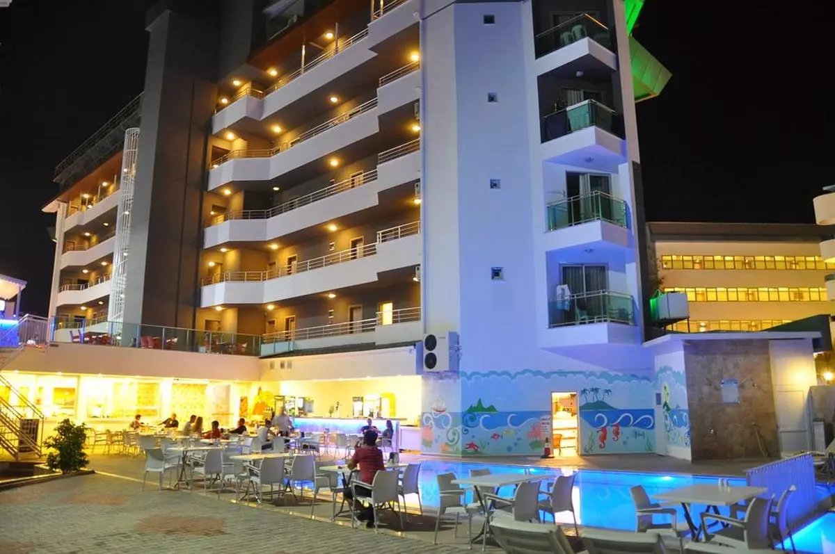 ACAR HOTEL ALANYA NIGHT VIEW (Copy).jpg